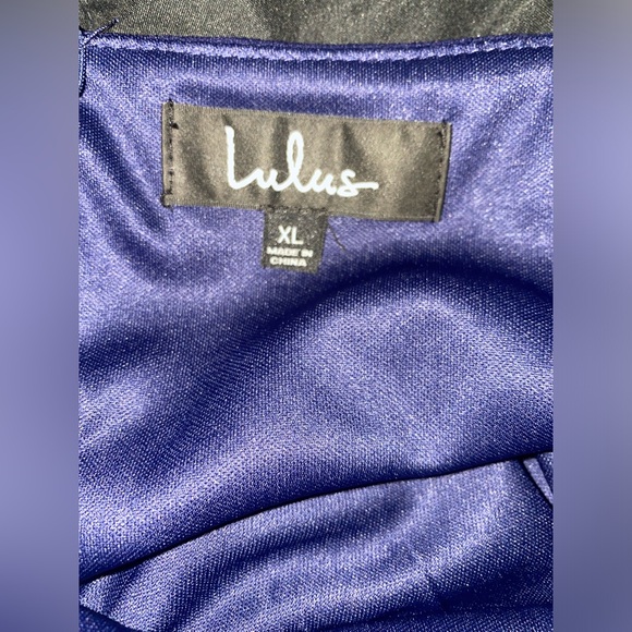 Lulu's Special Guest Navy Blue Surplice Midi Dress size XL - Picture 5 of 9